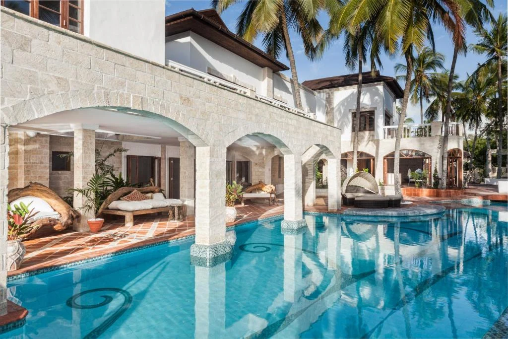 an image of a swimming pool in a house