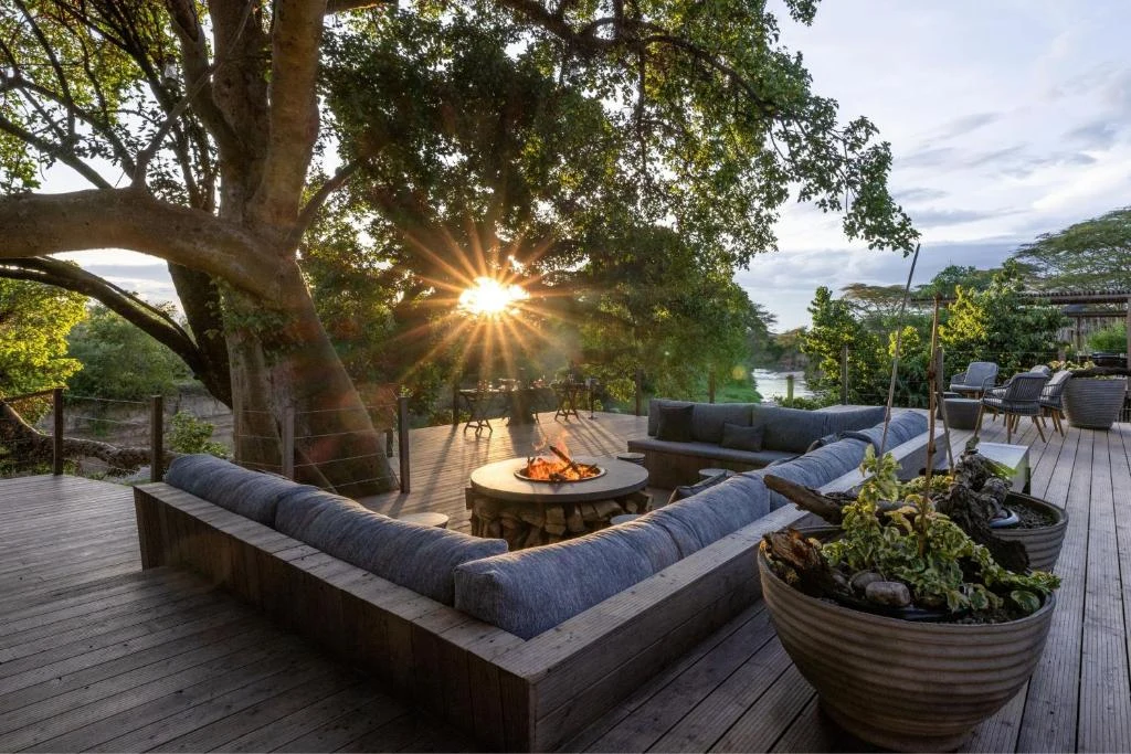 Outdoor lounge