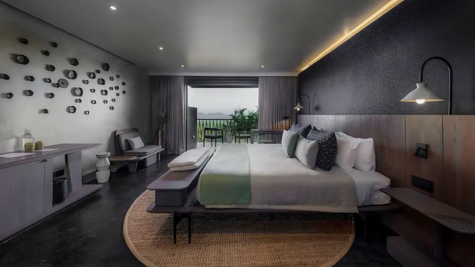 Savannah Suite bedroom