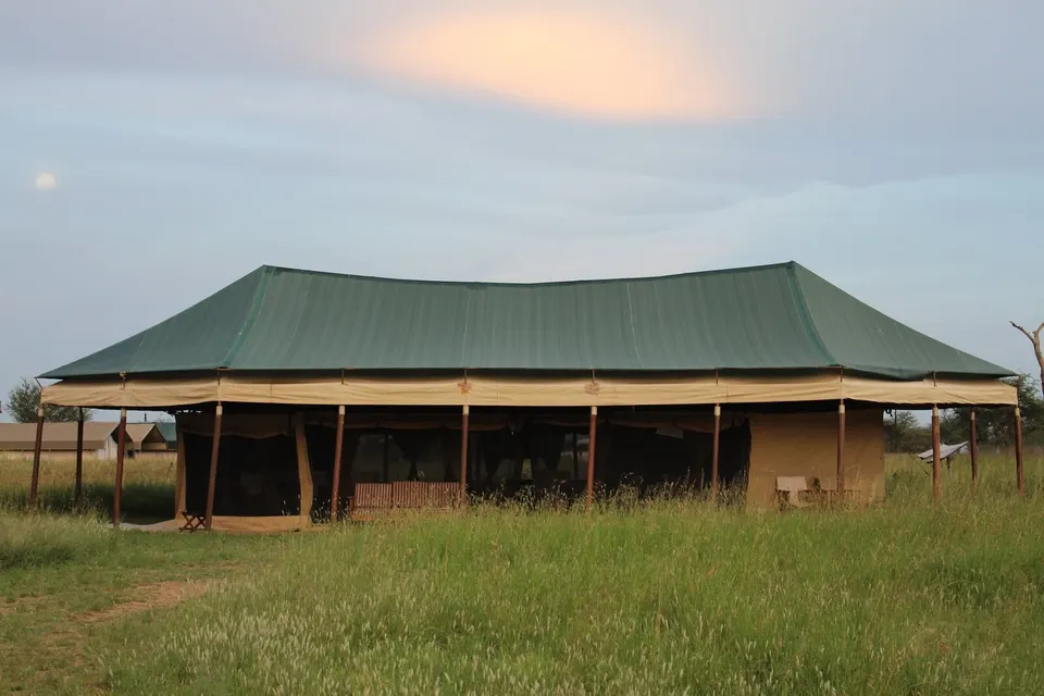 Ndutu Tingitana tent exterior