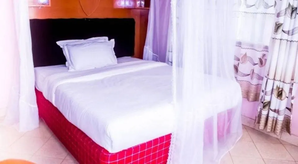 Amboseli Gateway guest bedroom