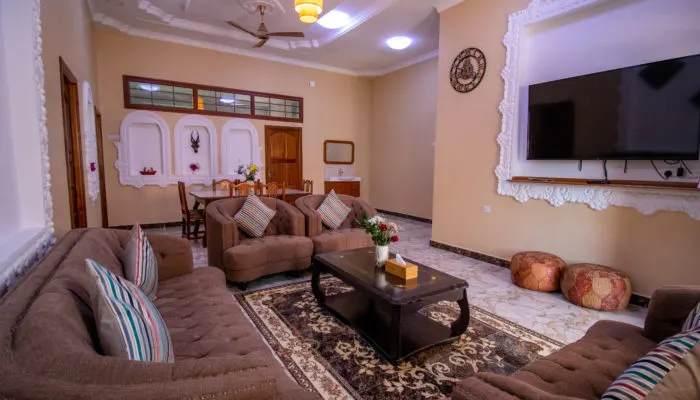 Sunny Palms family accommodation living area