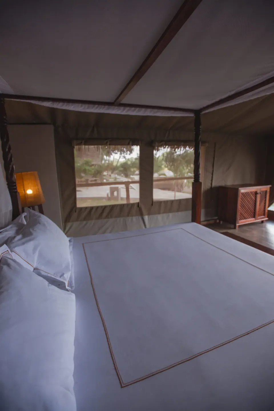 Doa Doa Deluxe Tented Room interior