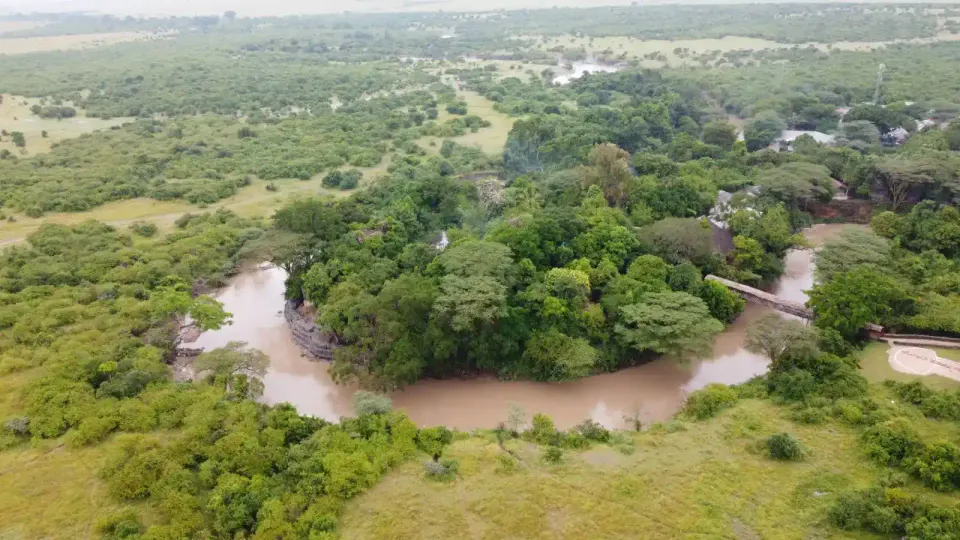 Fig Tree Camp aerial Talek River setting