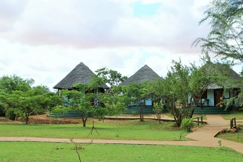 Galana Crocodile Camp accommodation grounds