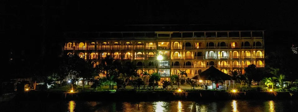 CityBlue Creekside illuminated exterior
