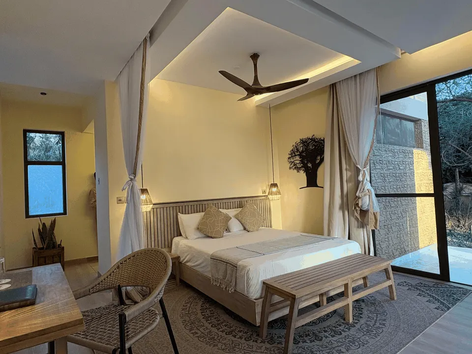 Club Wing bedroom