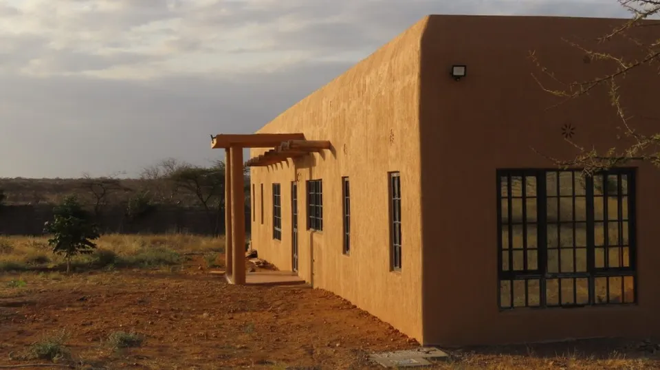 Samburu Dik Dik Lodge Susuk House exterior and veranda
