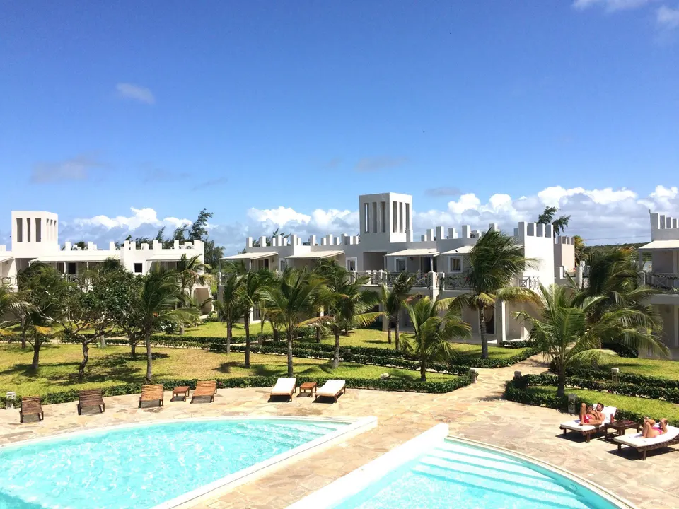 Royal Palm pools, gardens and buildings