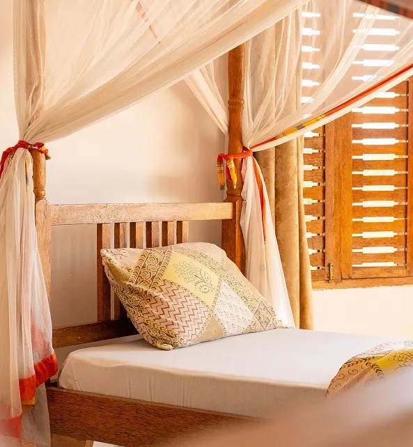 Oremiti bungalow bedroom detail