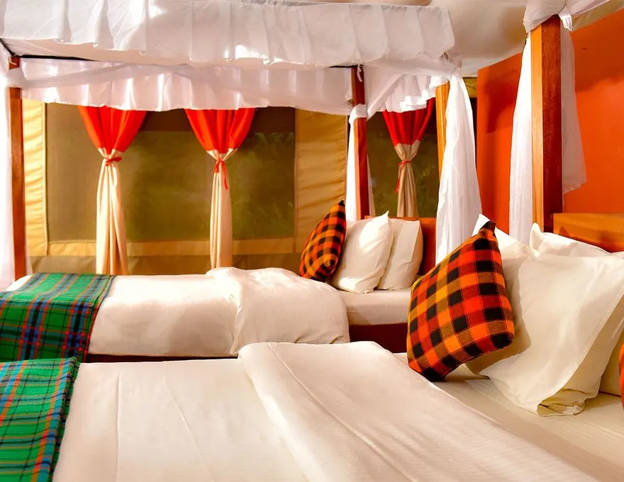 Enkorok Mara Camp twin-bed interior