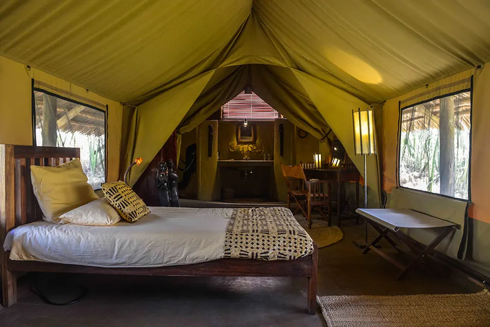 Olduvai guest tent bedroom