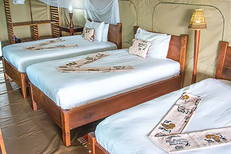 Twiga Safari Lodge triple room with three beds