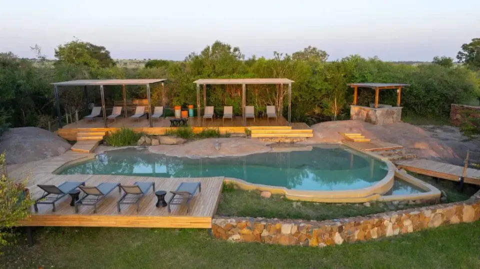 Sayari main-camp swimming pool