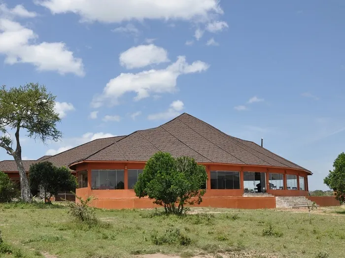 Simba & Oryx Nature Camp restaurant exterior