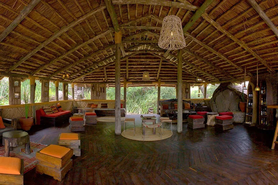 Olduvai communal lounge