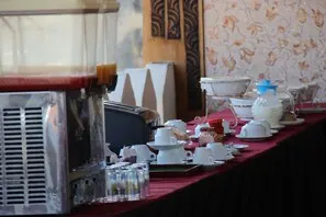 Al Minar Hotel photograph