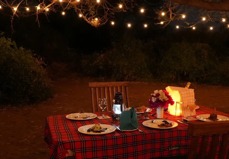 Manyatta Camp outdoor dining setup