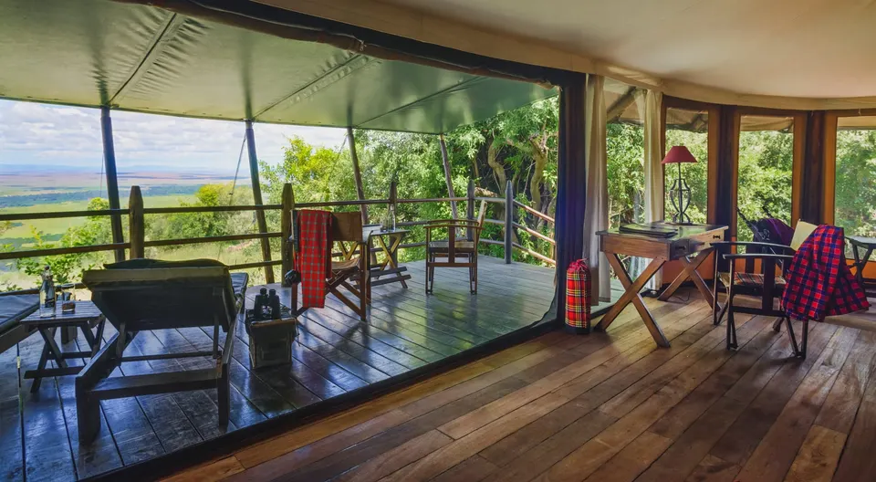 Family Deluxe tent veranda