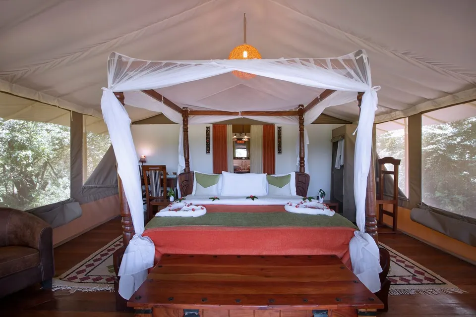 Loyk double bedroom