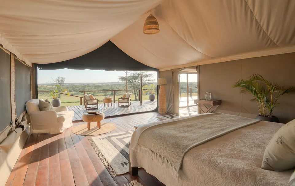 Luxury Suite bedroom and deck