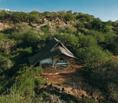 Kipalo Hills Rock Suite exterior among rocks