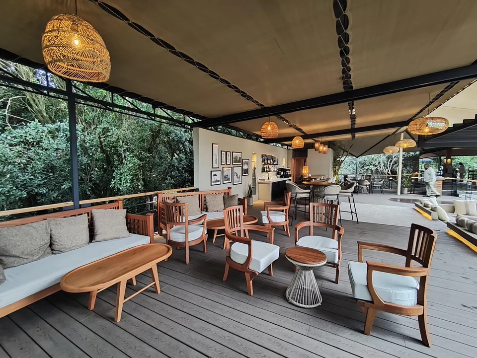 Ashnil Mara shared lounge deck