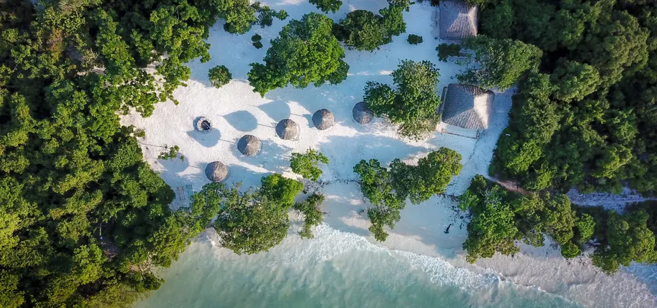 Pearl Beach by Sansi photograph