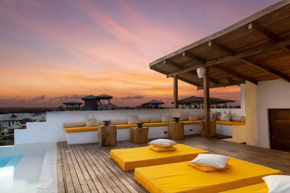 Rooftop pool