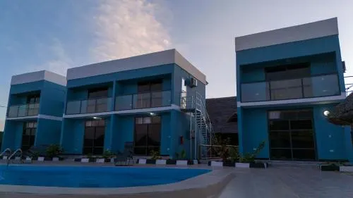 Wayma guest-room building beside pool