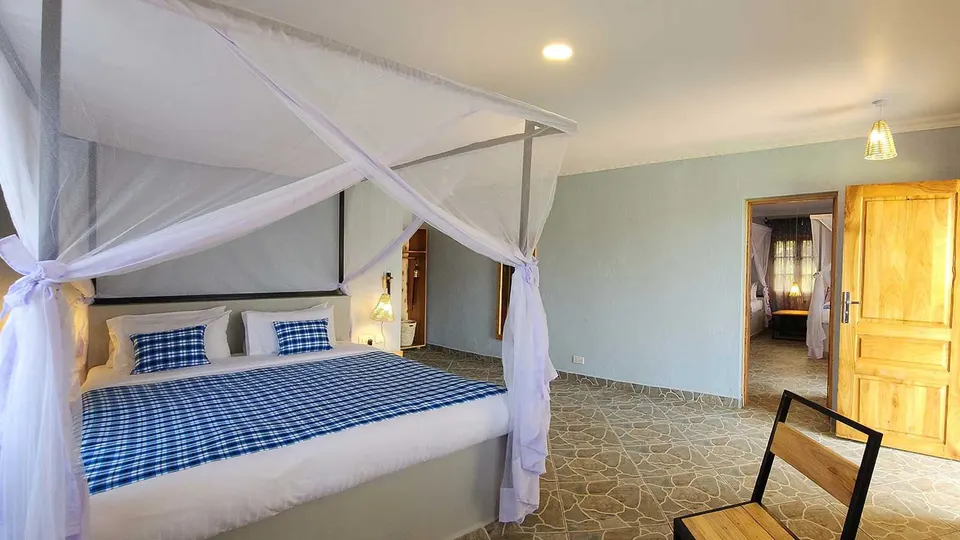 Heart & Soul Family Suite connected bedrooms