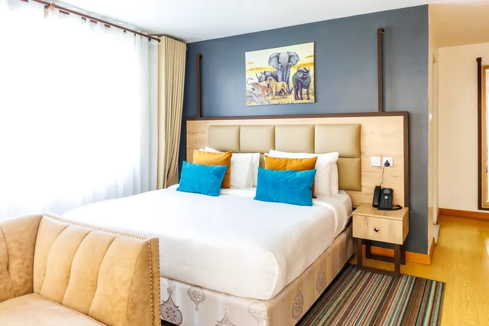 The Warwick Hotel Superior Deluxe room interior