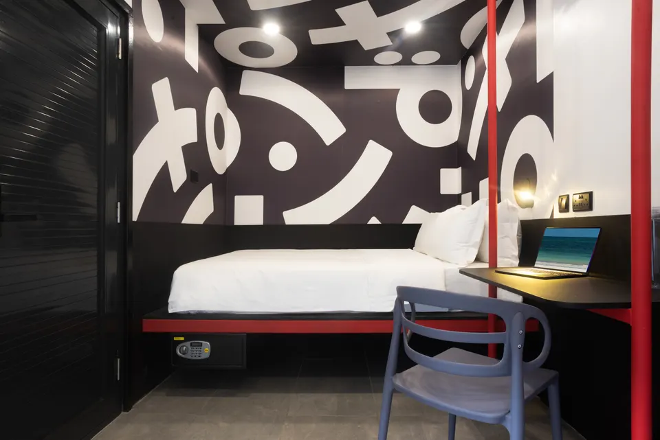 Boxo Standard Double room interior