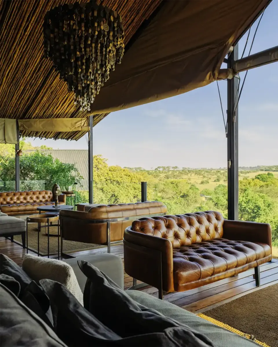 Nimali Mara main lounge