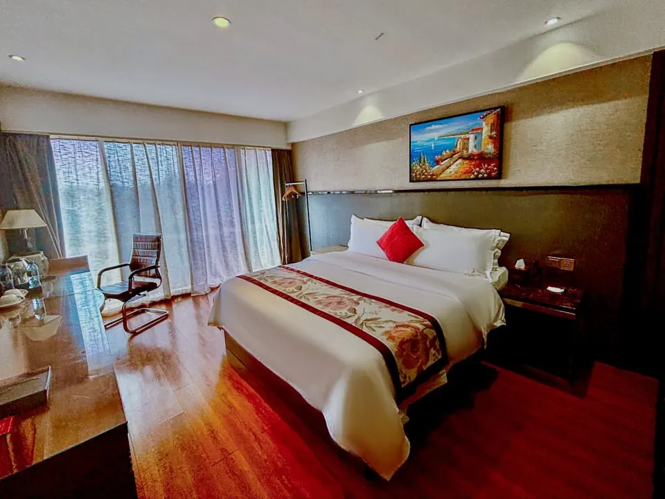 Guest bedroom with sitting area