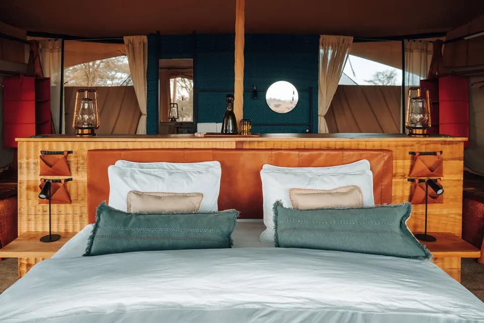 Public inline preview: Usawa bed and tent interior
