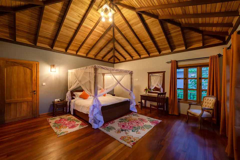 Double Cottage bedroom