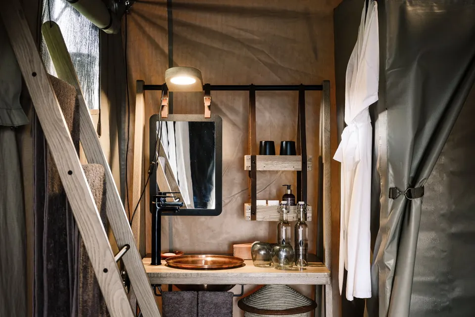 Kichakani tent bathroom