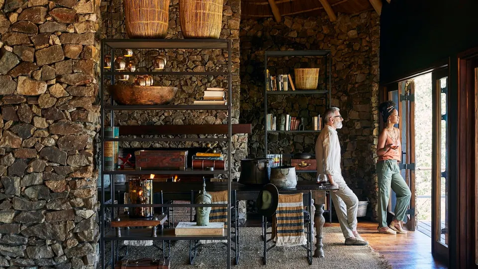 Mwiba Lodge library interior