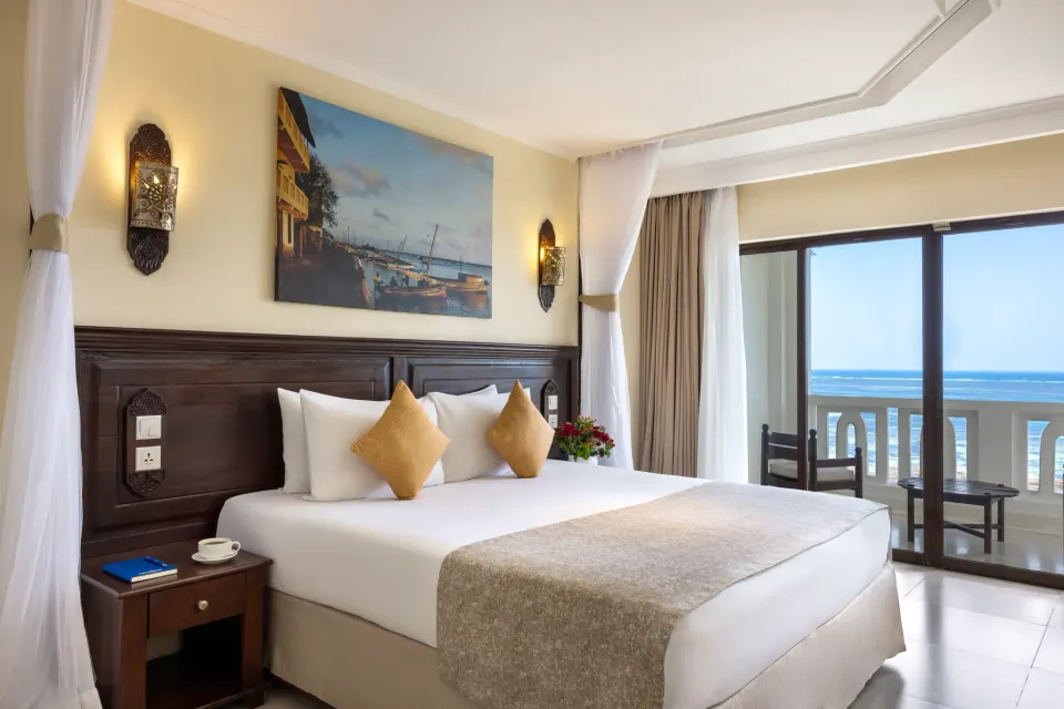 PrideInn Paradise Ocean Facing room interior