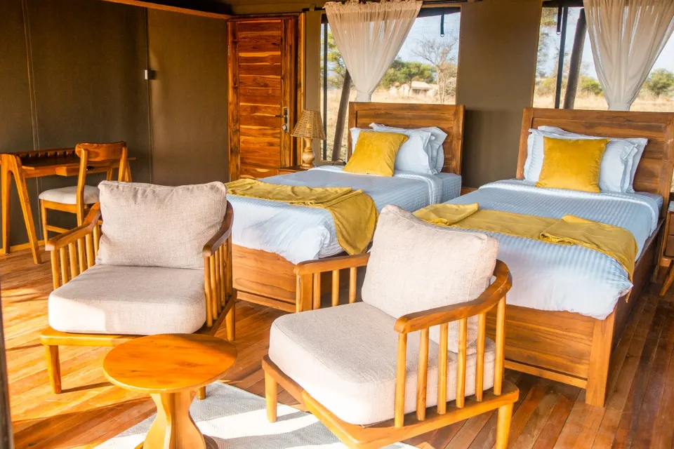 Twin-bed tent