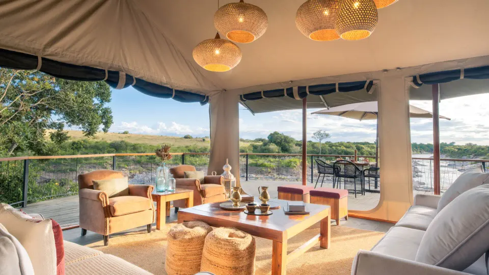 Rekero lounge facing the river