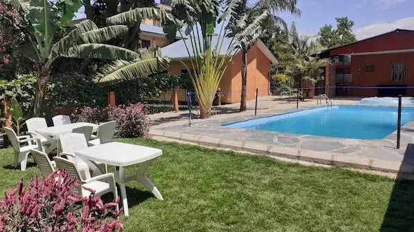 Pool and garden seating