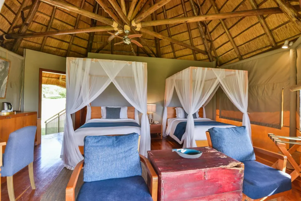 Deluxe Twin bedroom