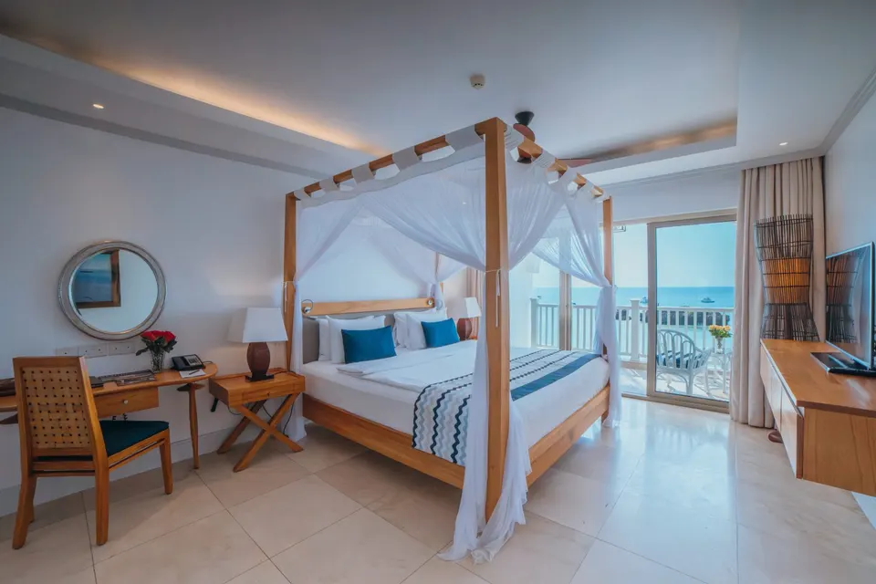 Hemingways North Wing Ocean View room