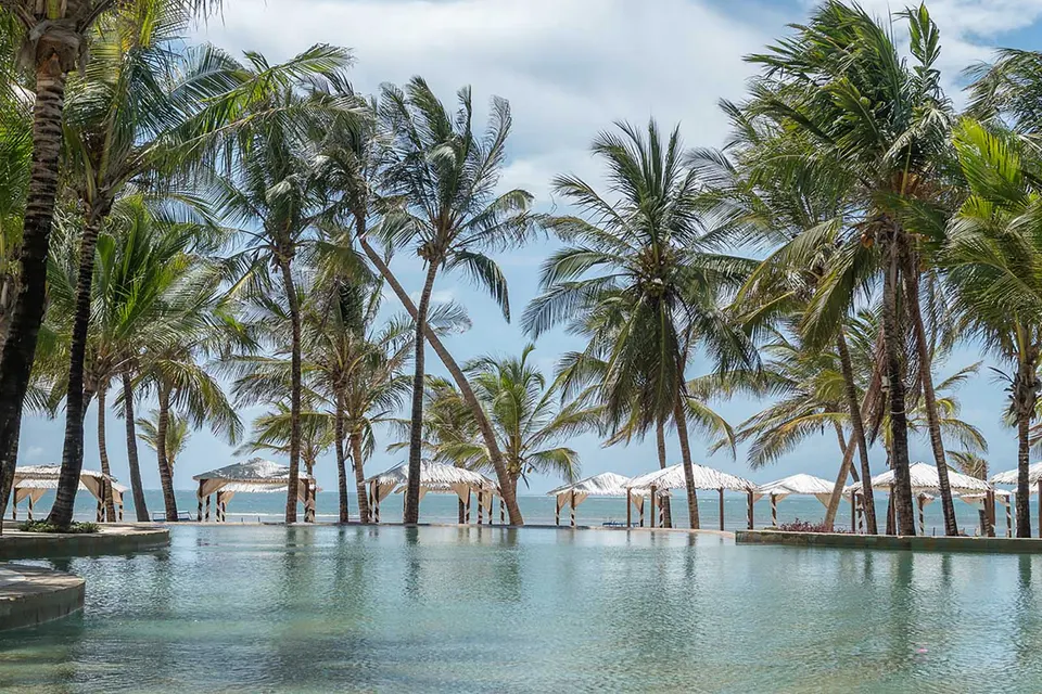Billionaire Resort & Retreat beachfront swimming pool