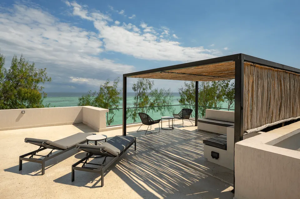 Villa shaded terrace