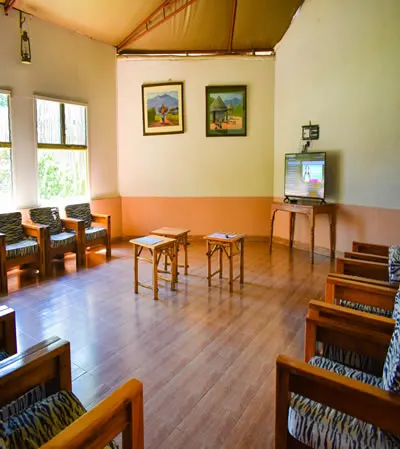 Shared lounge at Crescent Camp