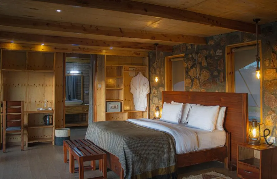 Alama double-room interior