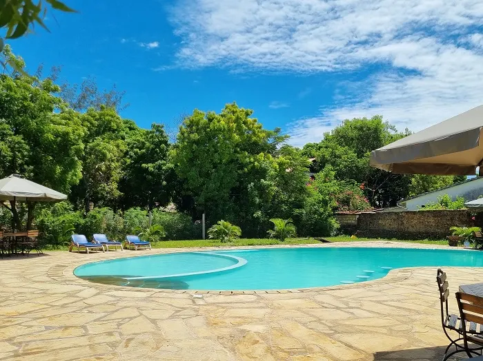 Shared swimming pool